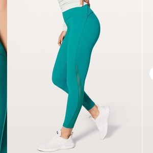 Lululemon train times sz 4